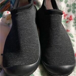 Rugged Shark - Black Slip-On Wet Shoes